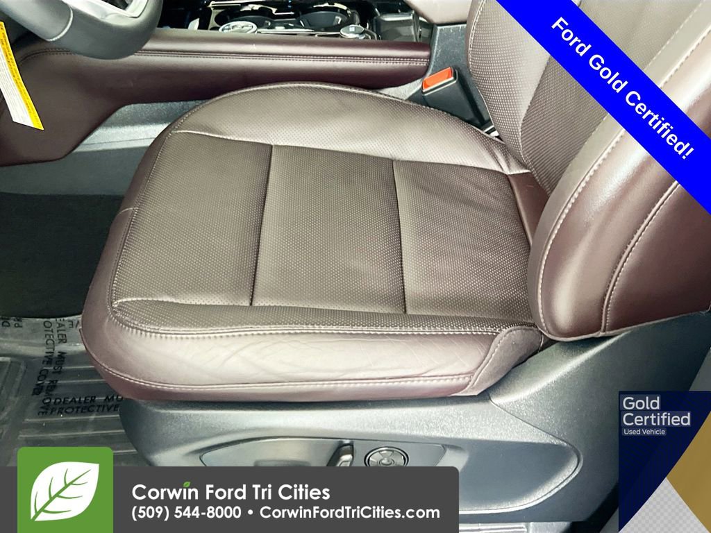 Certified 2025 Ford Explorer Platinum w/ Ultimate Package image 23