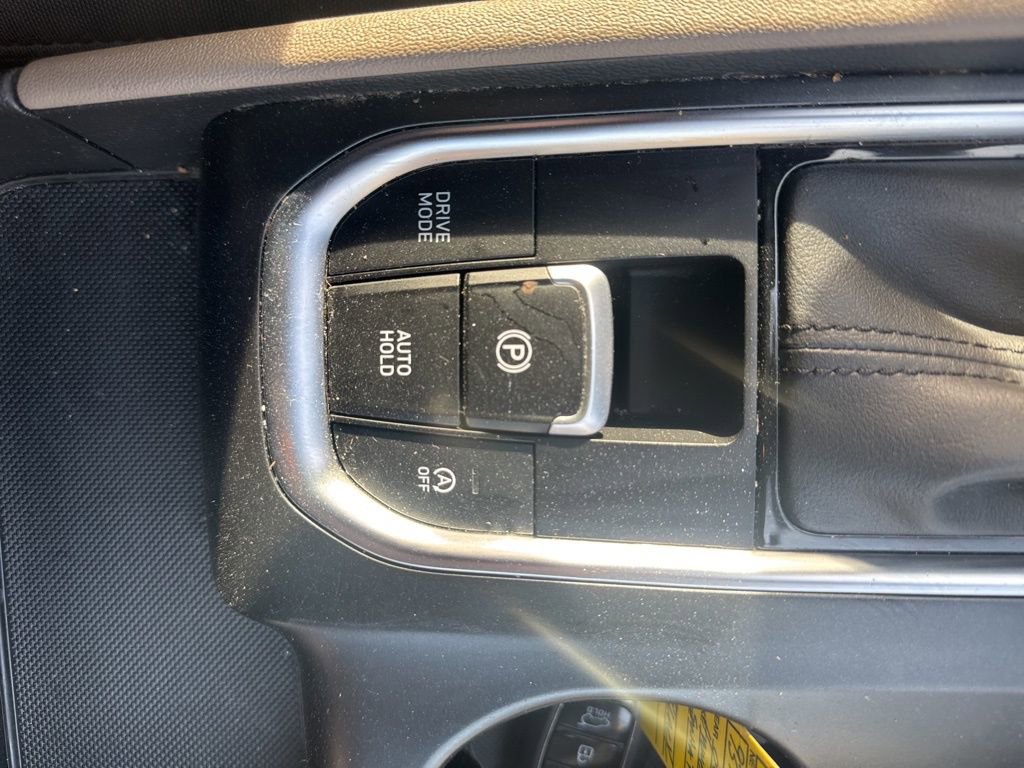Used 2019 Hyundai Santa Fe SEL image 12