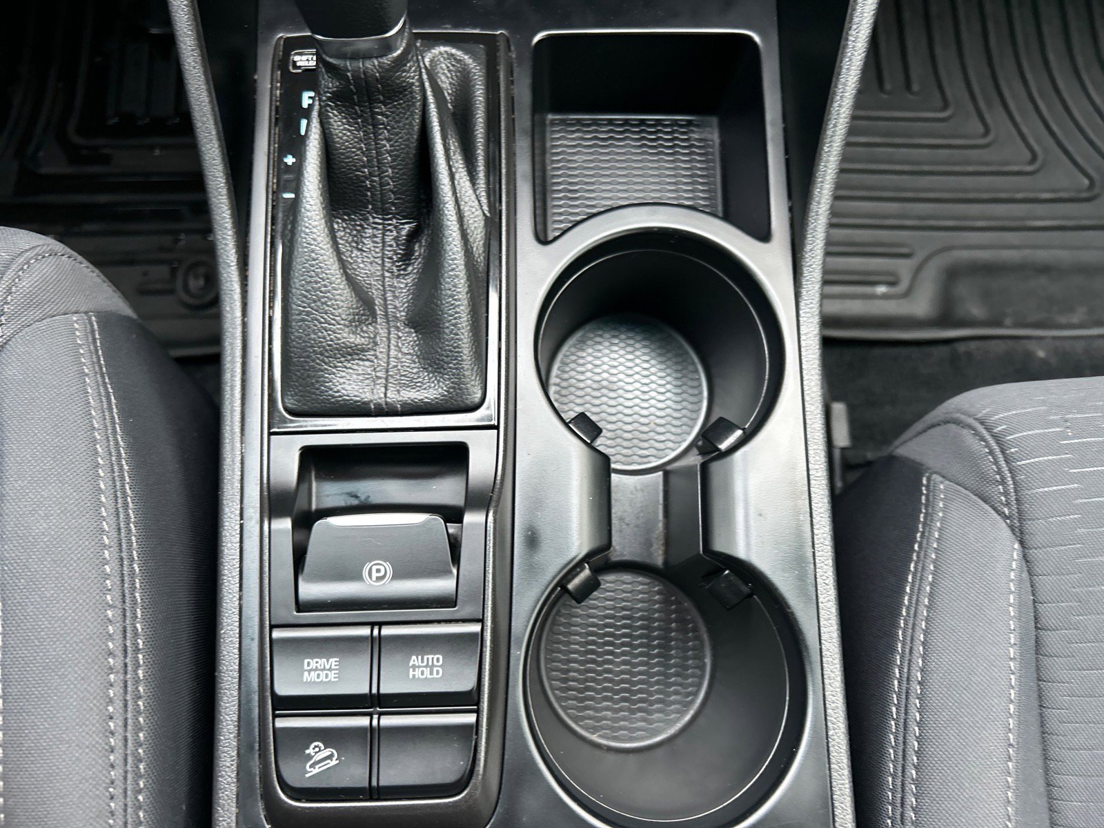 Used 2020 Hyundai Tucson SE image 29