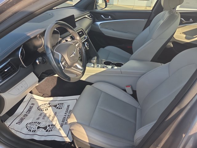 Used 2023 Genesis G70 2.0T image 12