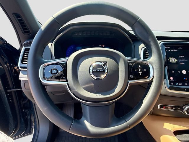 Used 2023 Volvo XC90 B6 Ultimate w/ Protection Package Premier AWD/4WD image 16
