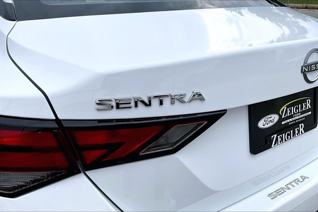 Used 2025 Nissan Sentra SV w/ All-Weather Package FWD image 8