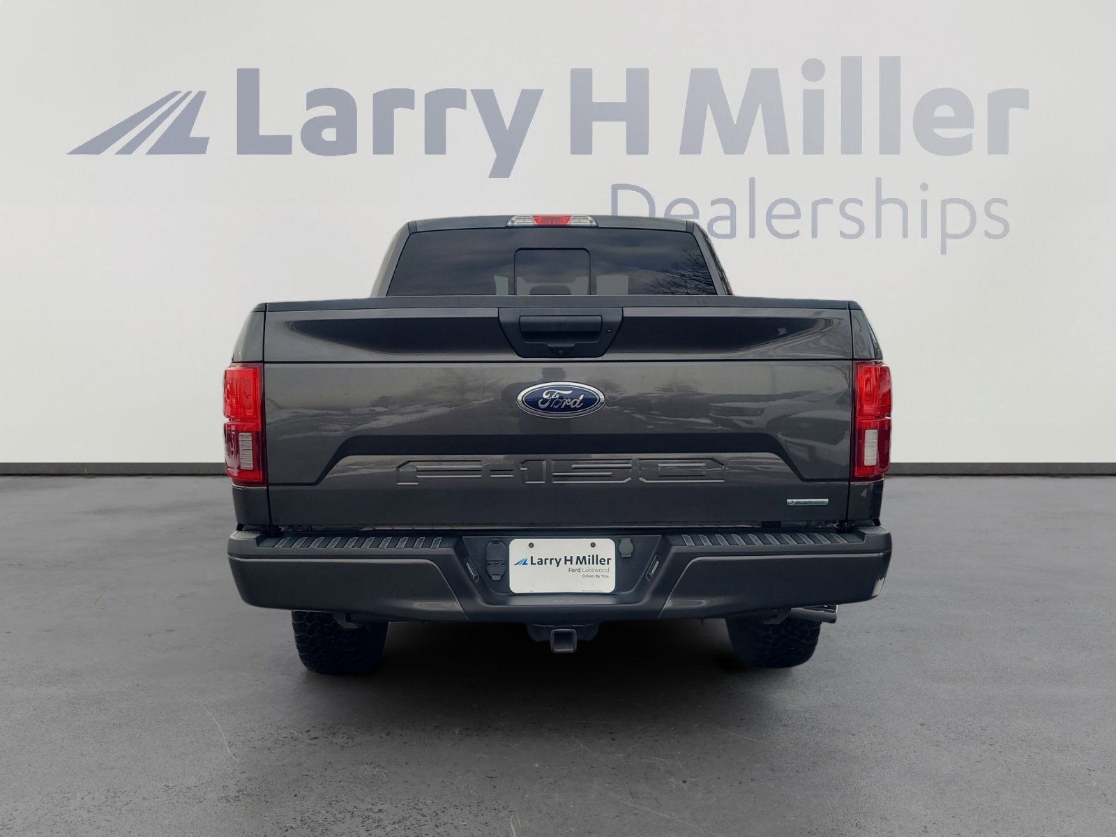 Certified 2019 Ford F150 XLT w/ Equipment Group 302A Luxury image 4