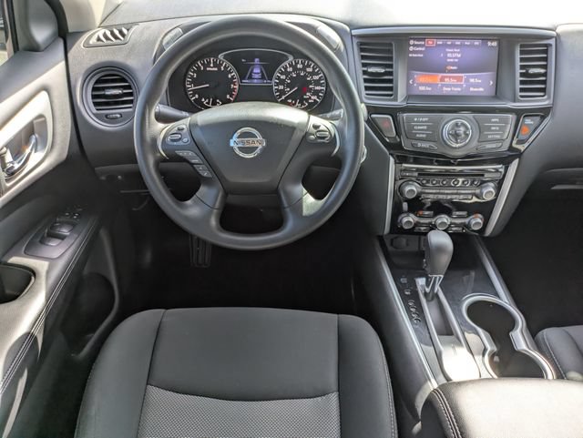 Used 2020 Nissan Pathfinder S FWD image 16