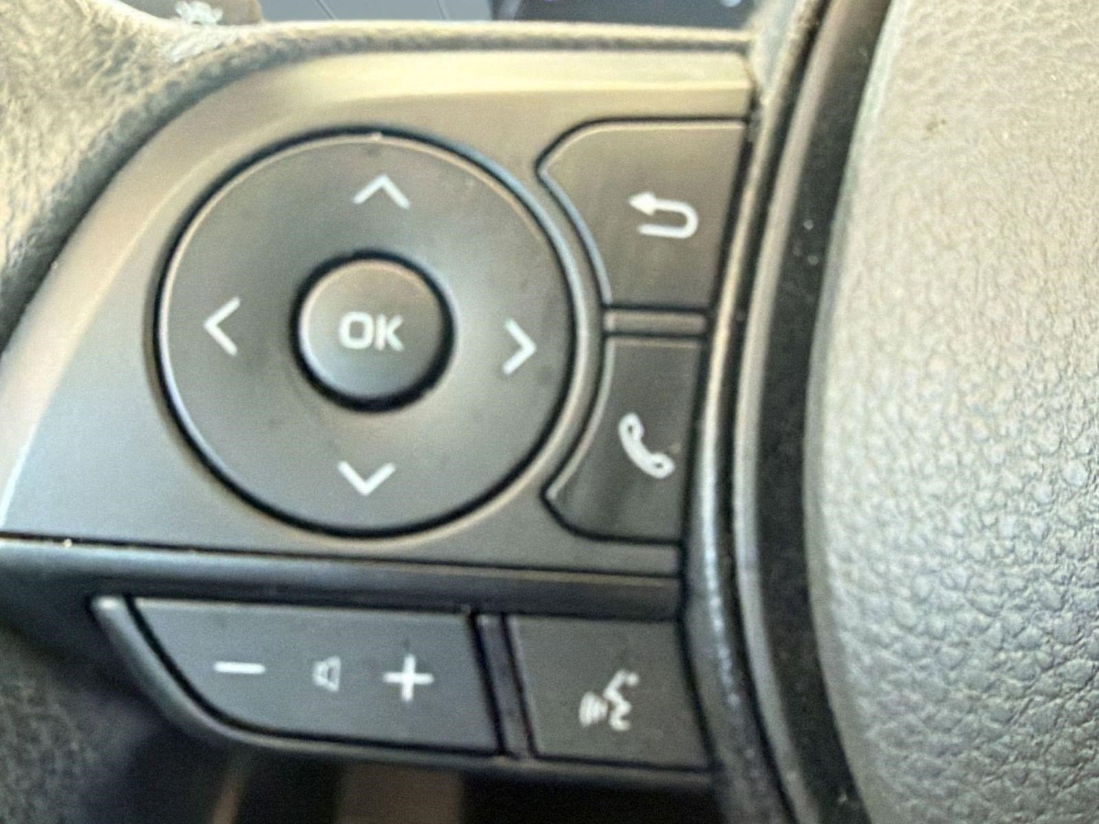 Used 2025 Toyota Corolla LE FWD image 15