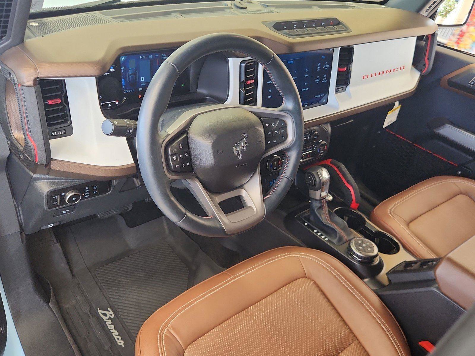 Certified 2023 Ford Bronco Heritage Edition AWD/4WD image 17