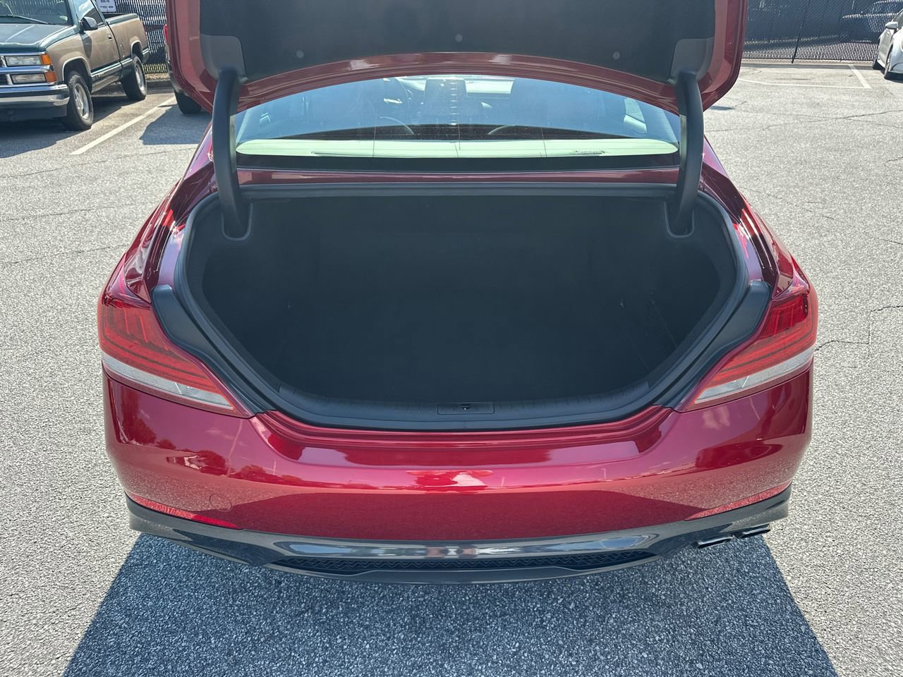 Used 2019 Genesis G70 2.0T Advanced RWD image 18