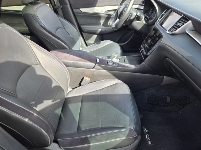 Used 2020 INFINITI QX50 Autograph w/ Tow Package image 11