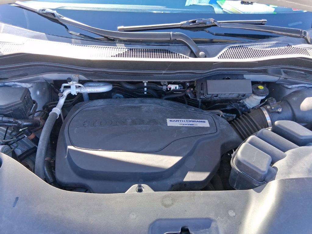 Used 2018 Honda Pilot Touring image 33