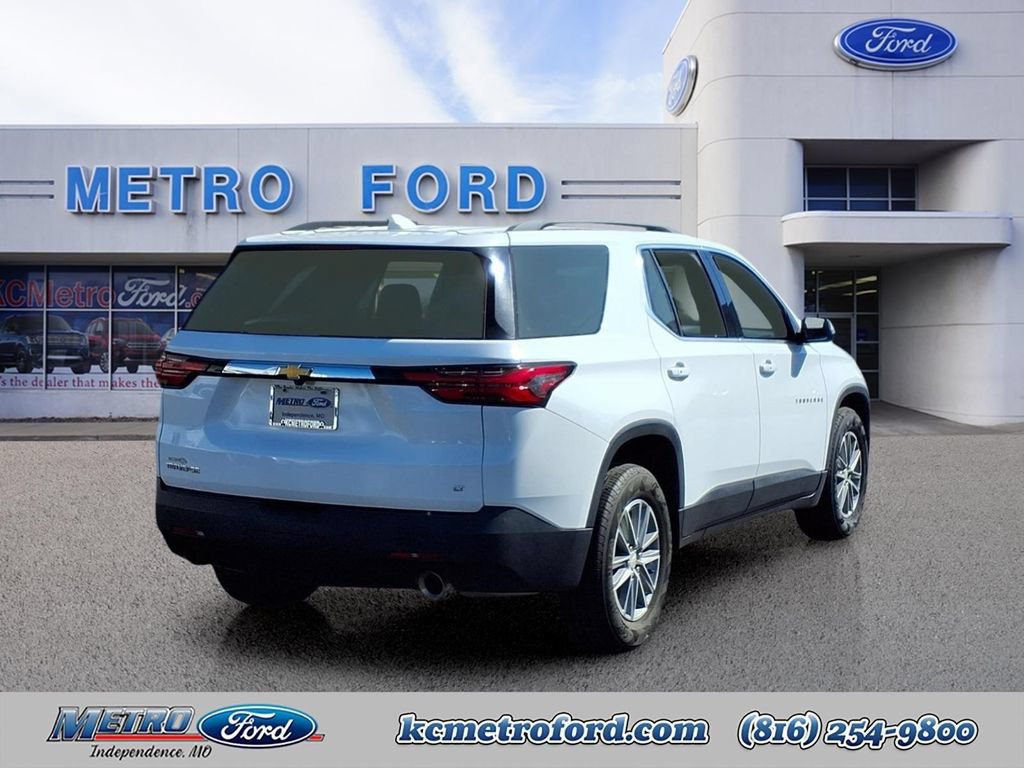 Used 2023 Chevrolet Traverse LT AWD/4WD image 3