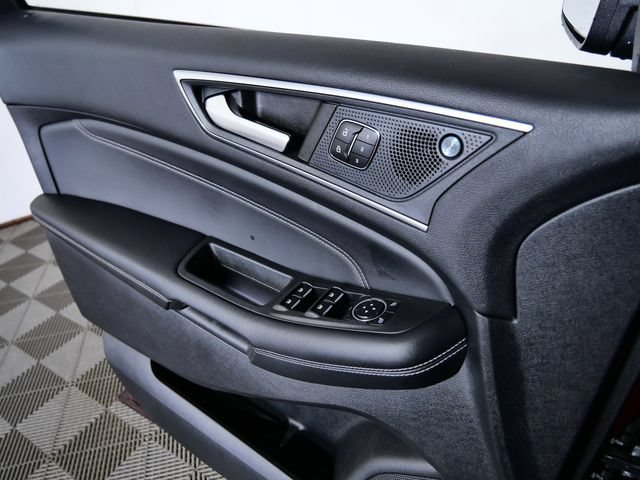 Certified 2023 Ford Edge Titanium AWD/4WD image 24