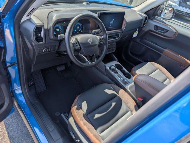 Certified 2025 Ford Bronco Sport Outer Banks w/ Outer Banks Tech Package+ AWD/4WD image 9