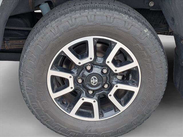 Used 2021 Toyota Tundra Limited w/ Limited Premium Package AWD/4WD image 10