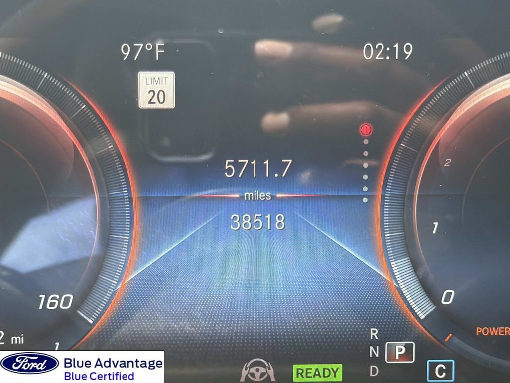 Used 2022 Mercedes-Benz GLS 450 4MATIC image 2