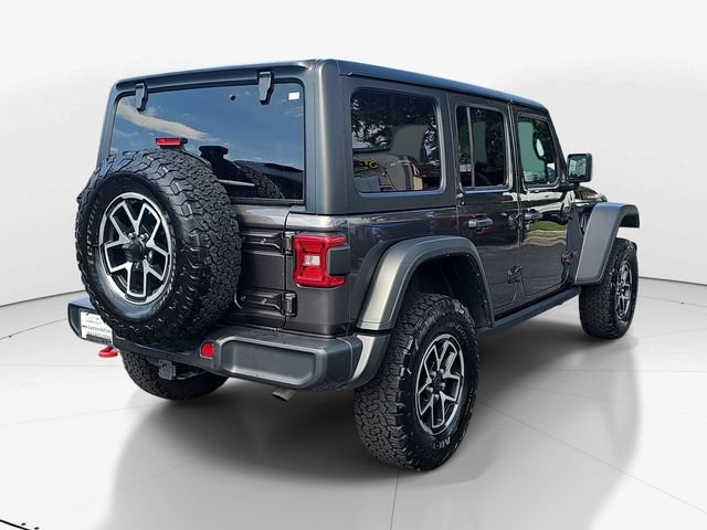 Used 2025 Jeep Wrangler Unlimited Rubicon AWD/4WD image 4
