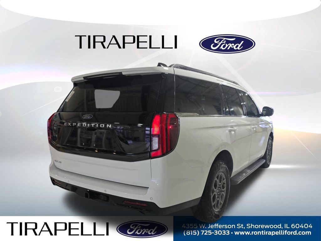 Certified 2025 Ford Expedition Active image 3