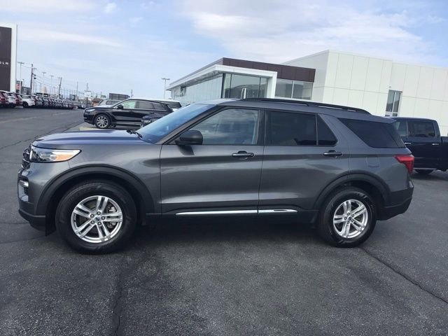 Certified 2023 Ford Explorer XLT w/ Equipment Group 202A image 2