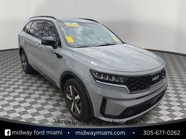 Used 2023 Kia Sorento EX w/ Panoramic Sunroof Package FWD image 4