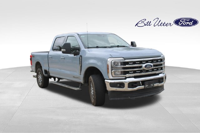 Certified 2024 Ford F250 Lariat w/ Lariat Ultimate Package AWD/4WD image 3