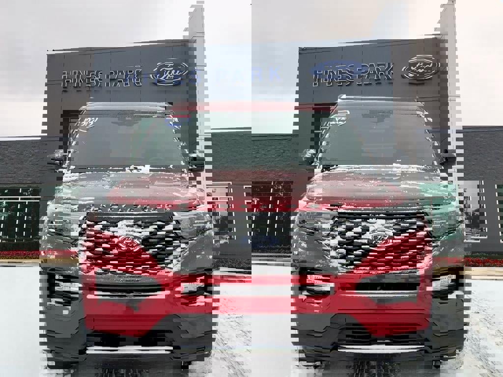 Certified 2022 Ford Explorer ST-Line w/ Class IV Trailer Tow Package image 8