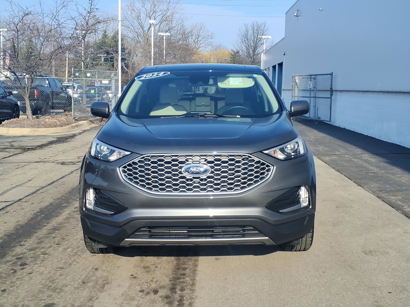 Certified 2024 Ford Edge SEL w/ Convenience Package AWD/4WD image 6
