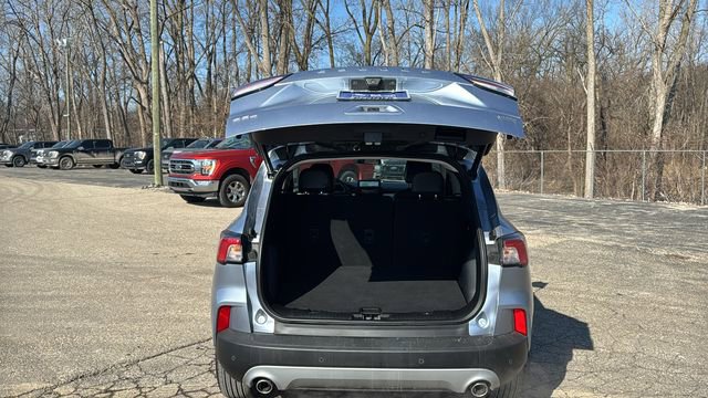 Certified 2022 Ford Escape SEL w/ Technology Package image 30