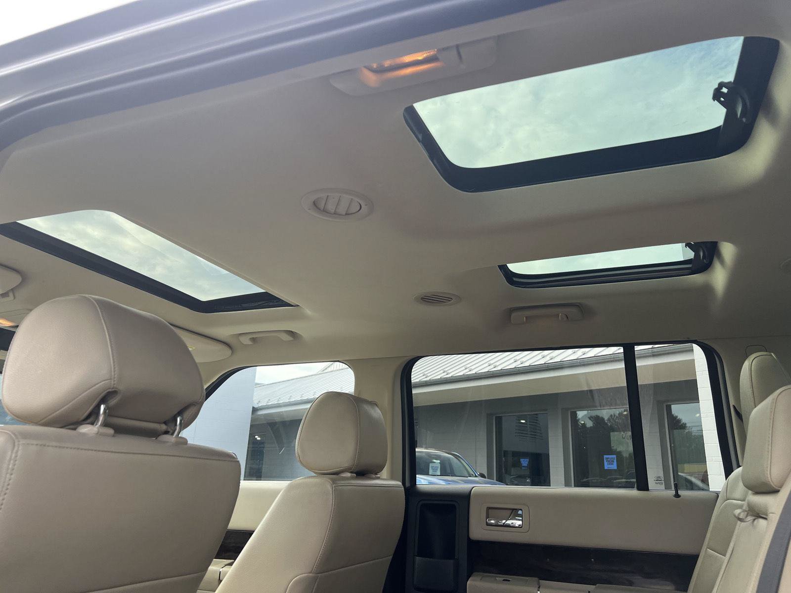 Certified 2019 Ford Flex Limited FWD image 10