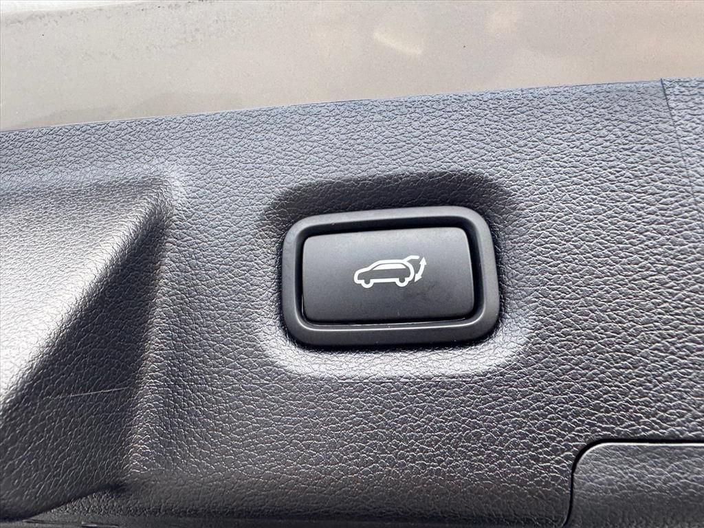 Used 2023 Hyundai Santa Fe SEL AWD/4WD image 12