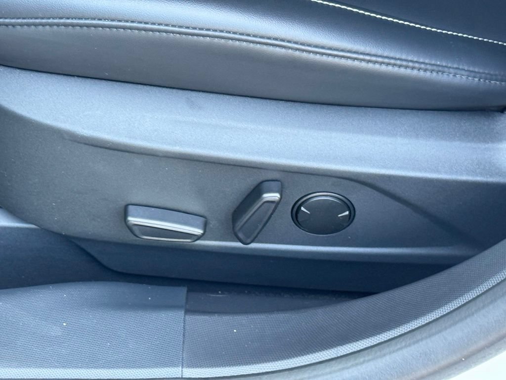 Certified 2022 Ford Mustang Mach-E Select AWD/4WD image 14