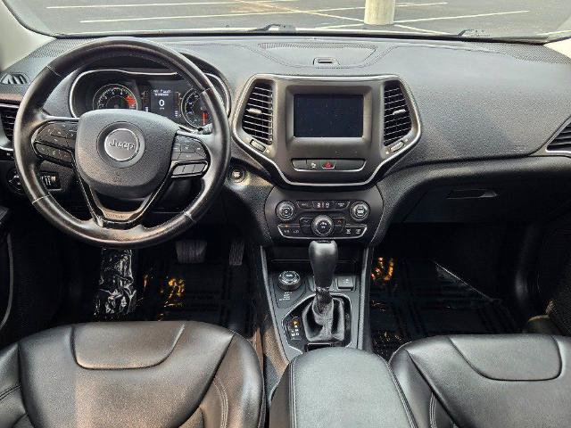 Used 2020 Jeep Cherokee Latitude Plus AWD/4WD image 18