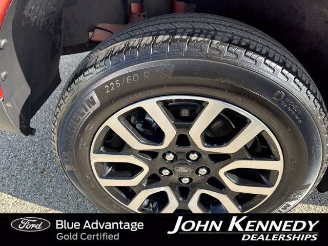 Certified 2023 Ford Maverick Lariat w/ Lariat Luxury Package FWD image 11