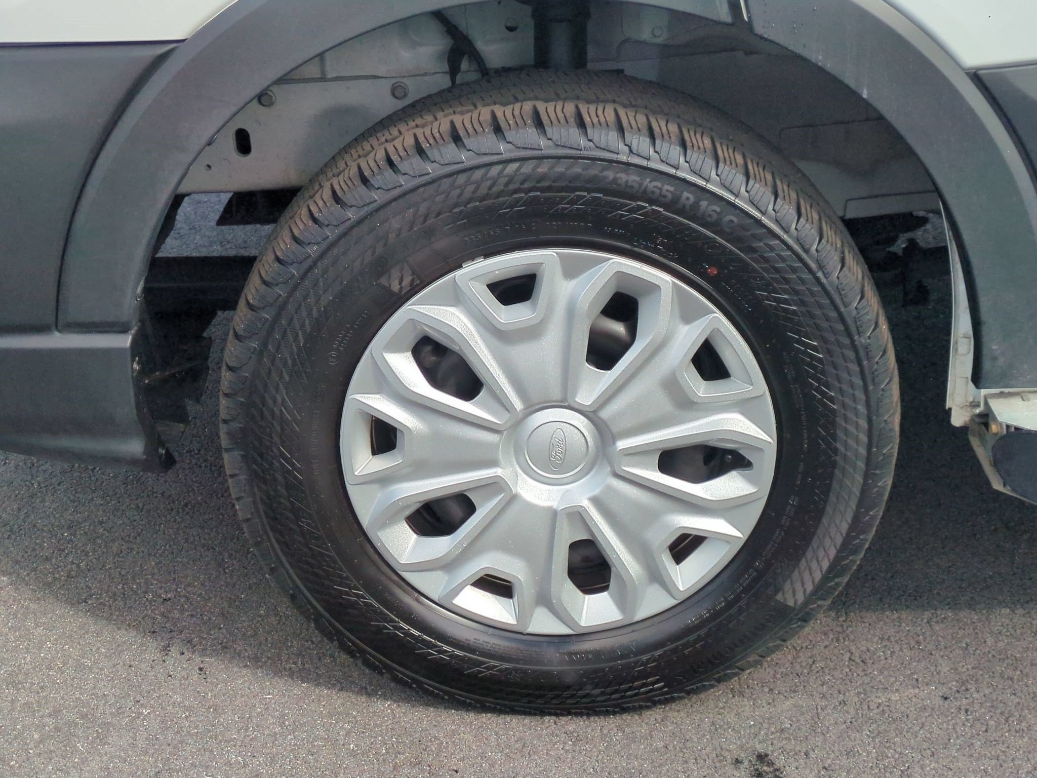 Certified 2025 Ford Transit 250 Low Roof w/ Exterior Upgrade Package RWD image 22