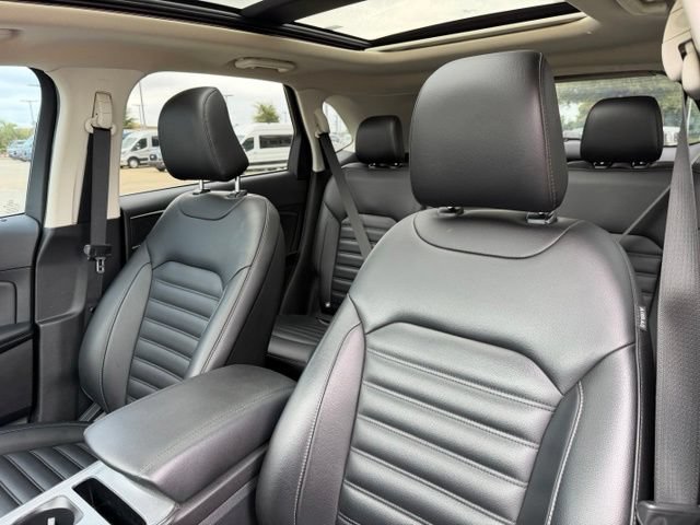 Certified 2022 Ford Edge SEL w/ Convenience Package AWD/4WD image 11