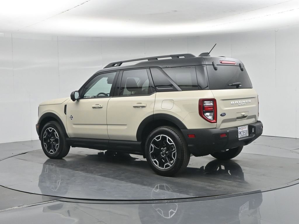 Certified 2025 Ford Bronco Sport Outer Banks w/ Outer Banks Tech Package+ AWD/4WD image 7