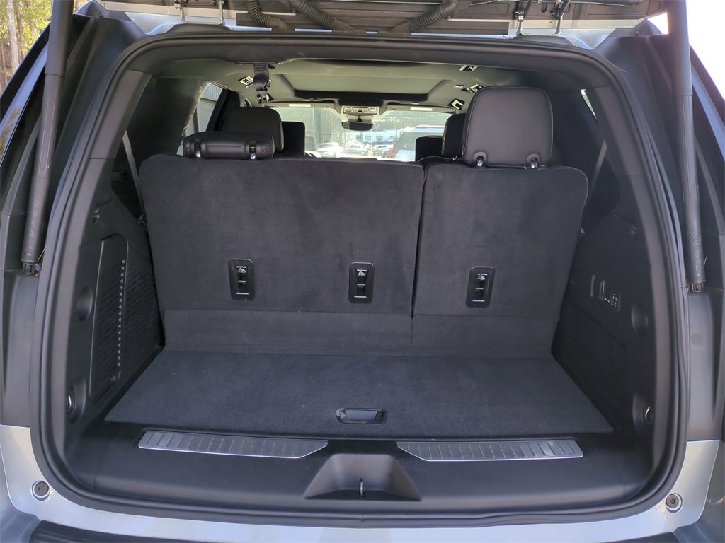 Used 2023 Chevrolet Tahoe High Country w/ Advanced Technology Package image 13