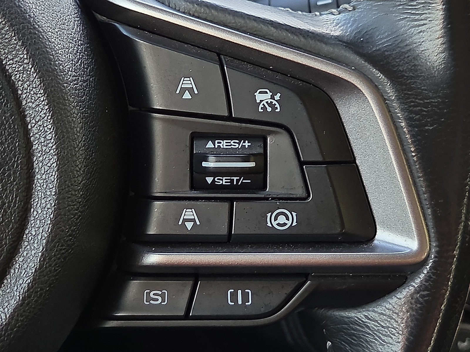 Used 2021 Subaru Forester Premium AWD/4WD image 18
