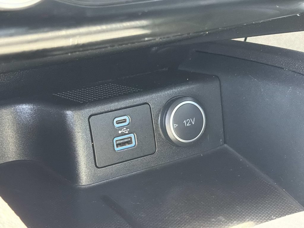 Certified 2021 Ford Escape SE w/ SE Sport Appearance Package FWD image 27