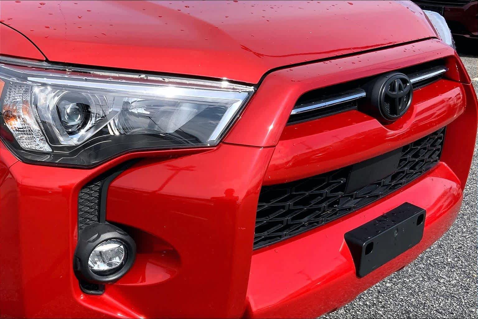 Used 2022 Toyota 4Runner SR5 RWD image 28