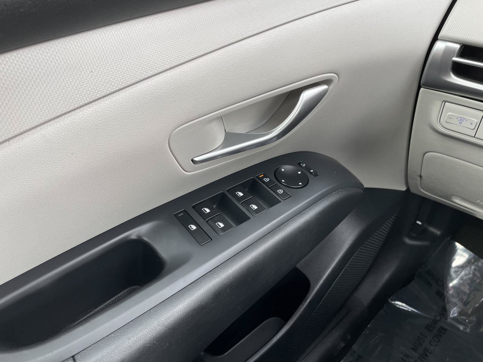 Used 2025 Hyundai Tucson SEL AWD/4WD image 28
