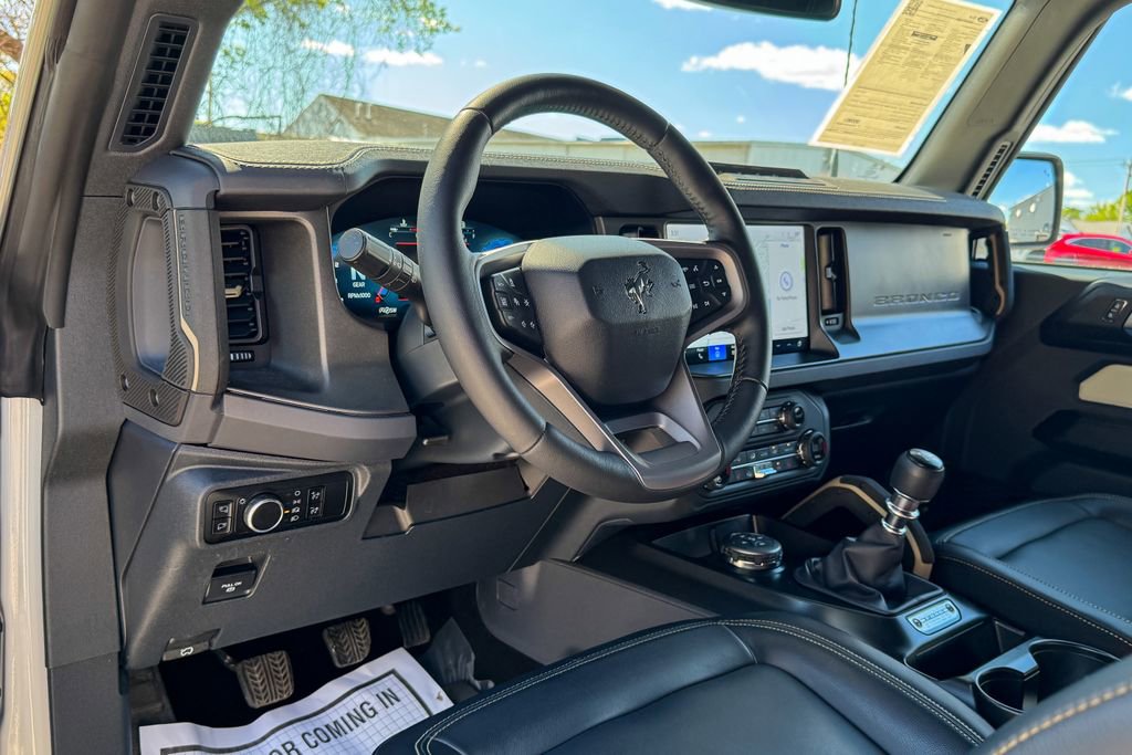Certified 2025 Ford Bronco Badlands w/ Sasquatch Package AWD/4WD image 26
