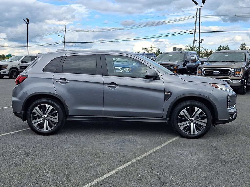 Used 2025 Mitsubishi Outlander Sport ES AWD/4WD image 7