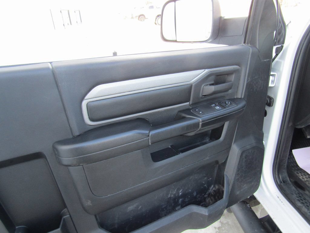 Used 2022 RAM 5500 Tradesman AWD/4WD image 16