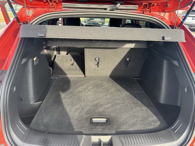 Used 2024 Chevrolet Trax RS w/ Sunroof Package image 31