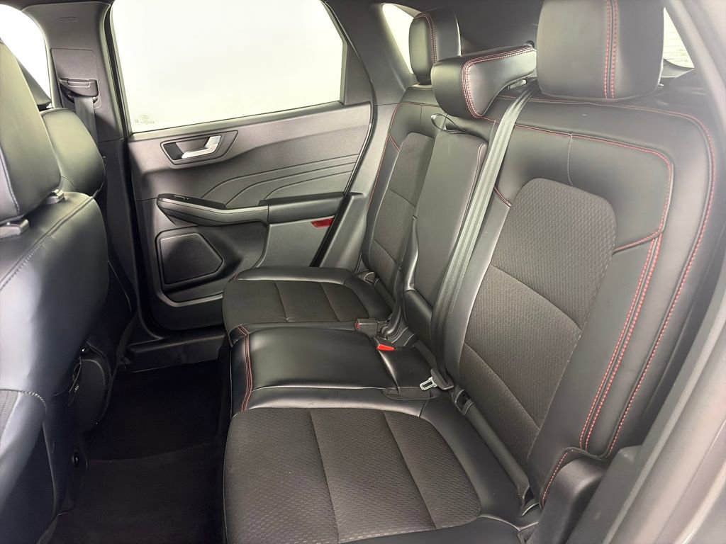 Certified 2025 Ford Escape ST-Line Select image 13