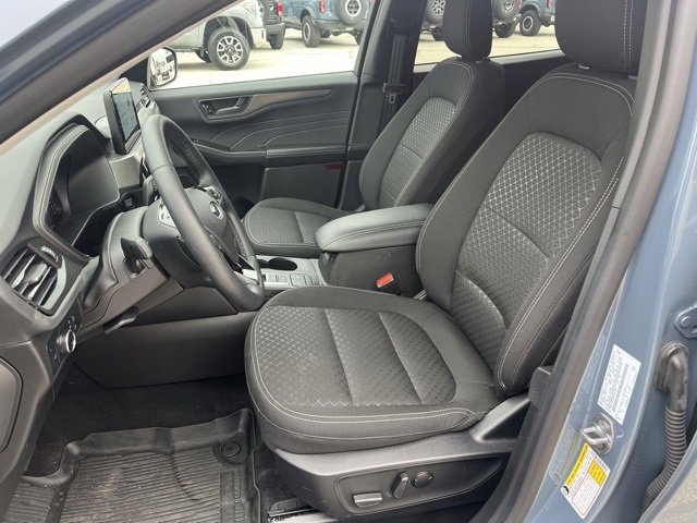 Certified 2024 Ford Escape Active w/ Cold Weather Package image 40