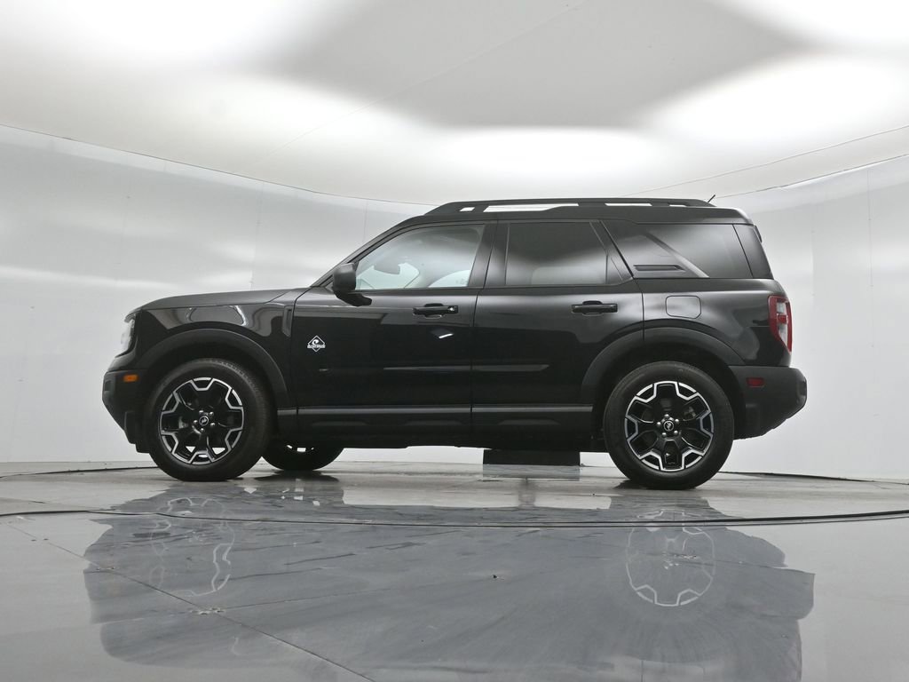 Certified 2025 Ford Bronco Sport Outer Banks w/ Outer Banks Tech Package+ AWD/4WD image 54