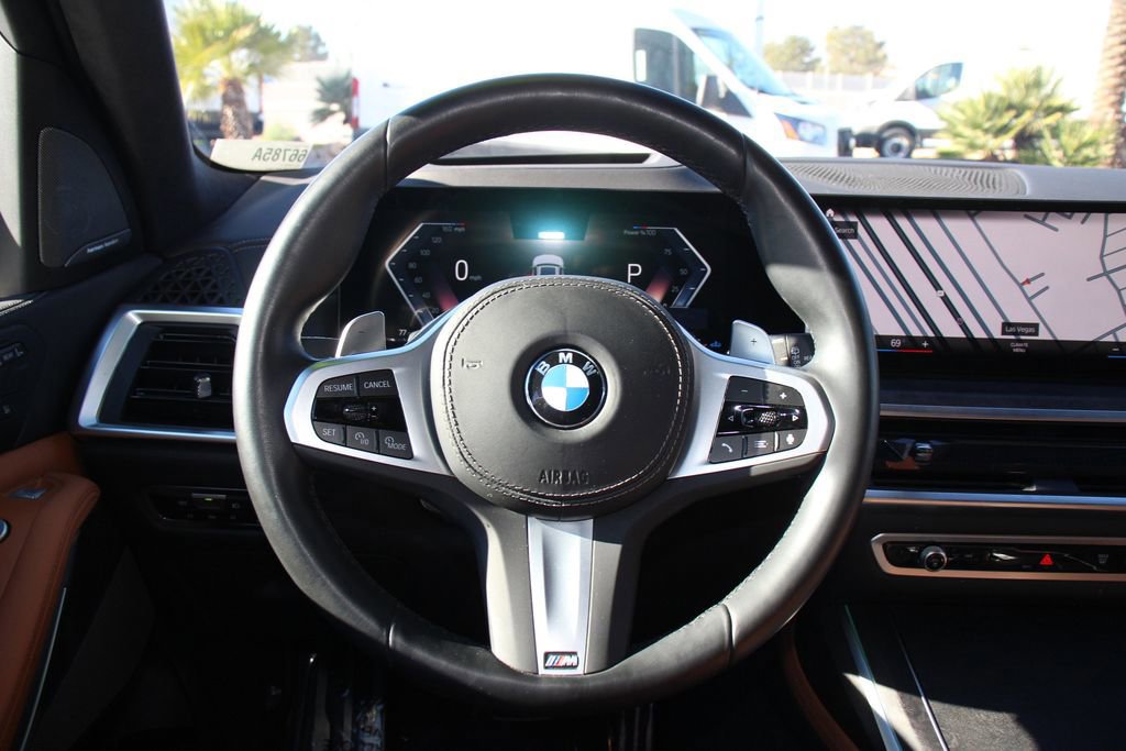 Used 2023 BMW X7 xDrive40i w/ M Sport Package image 16