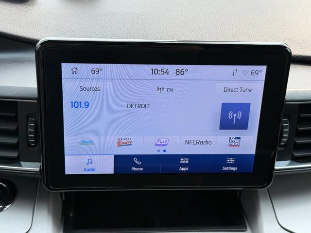 Certified 2023 Ford Explorer XLT w/ Equipment Group 202A AWD/4WD image 10