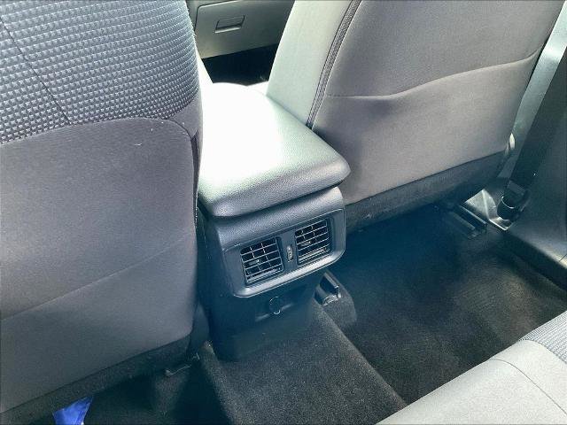 Used 2019 Toyota RAV4 LE w/ Carpet Mat Package AWD/4WD image 10