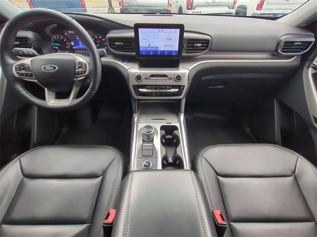 Certified 2022 Ford Explorer XLT w/ Equipment Group 202A image 14